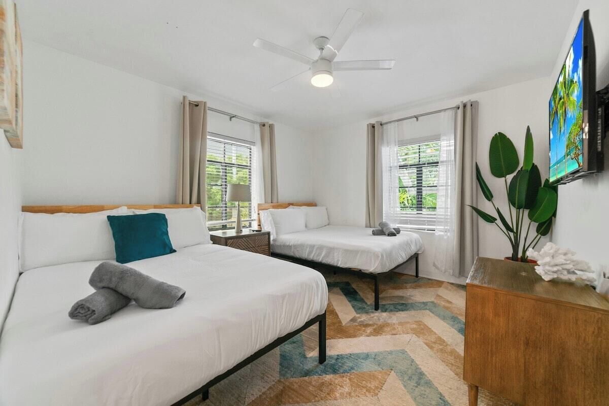 7 habitaciones, tabla de planchar con plancha y wifi gratis 