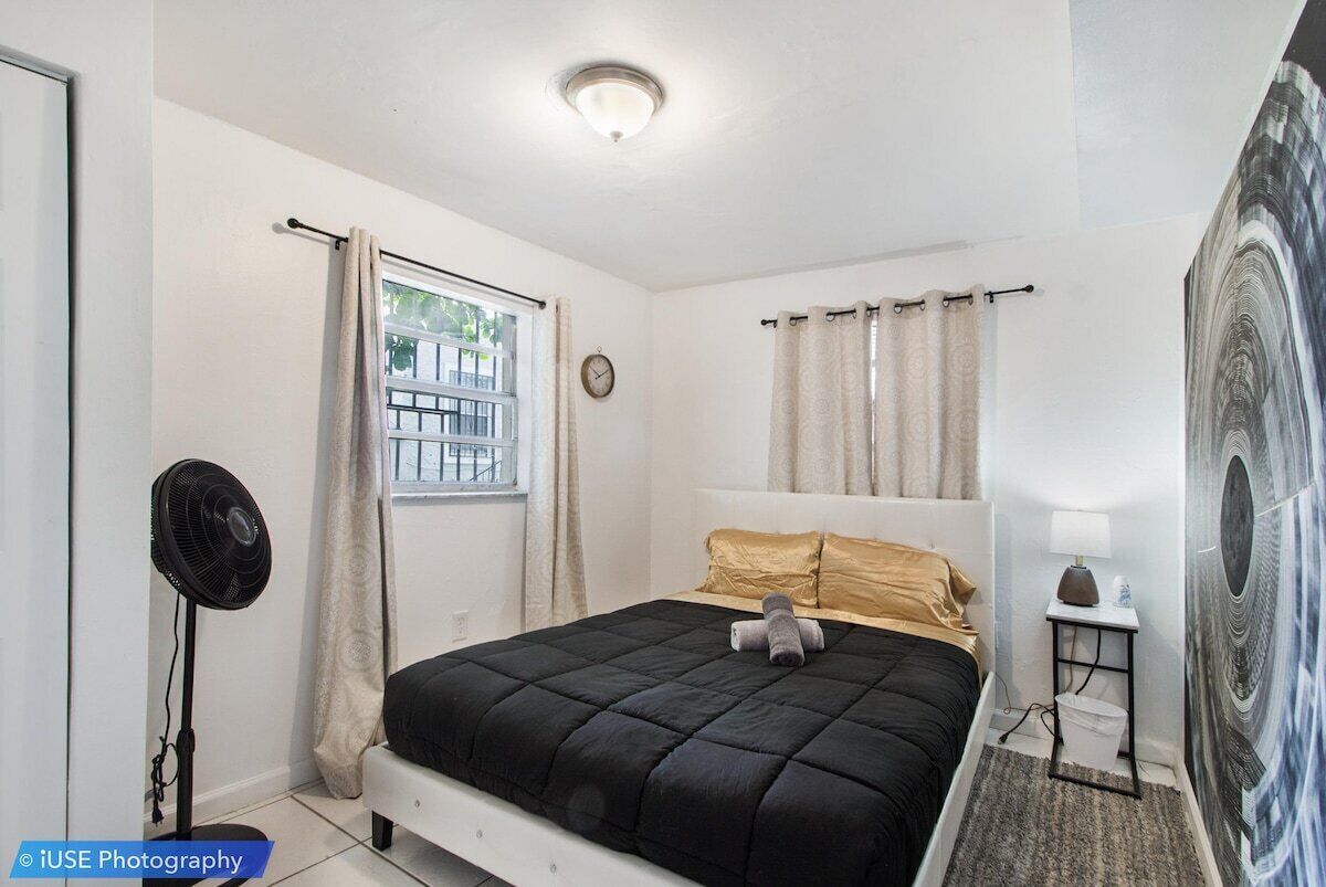 7 bedrooms, iron/ironing board, free WiFi