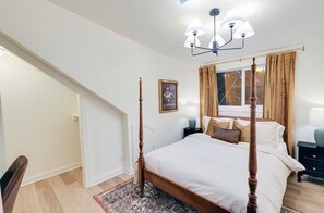 2 habitaciones, tabla de planchar con plancha, wifi y ropa de cama 