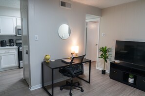 Interior - Cozy 1BR - Minutes to Downtown Austin & UT (Austin)