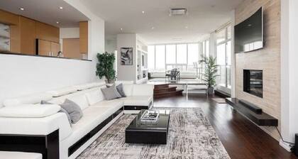 Luxury Riverview Penthouse Condo | 2 Bed | 2 Bath |