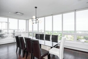 Dining - Luxury Riverview Penthouse Condo | 2 Bed | 2 Bath | (Winnipeg)