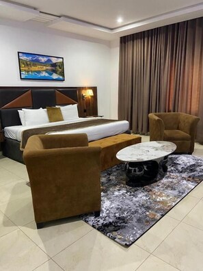 Immagine non classificata, 2 di 24, pulsante