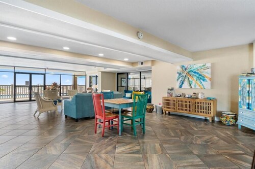 Seahorse Room - Laguna Reef Resort w/ Pier