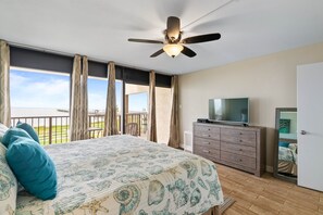 2 bedrooms - Beachy Bayside – Spacious comfort with stunning bay views (Rockport)