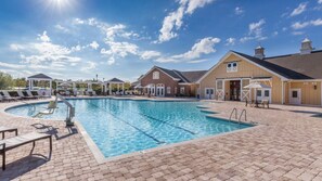 Unclassified image, 2 of 33, button - 2 bdrm near William and Mary (Williamsburg)