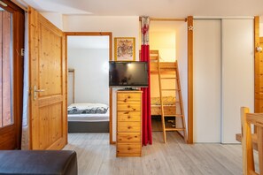 1 bedroom, iron/ironing board - Gélinotte 23 - Station de ski à pied (Morillon)