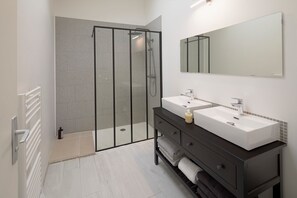 Towels - La Nobilière - Proche Nantes (Sainte Luce-sur-Loire)