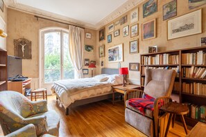 4 bedrooms, iron/ironing board, free WiFi - Le Champ de Mars - 400 m de la Tour Eiffel (Paris)