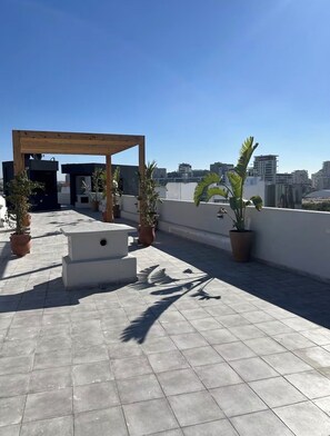 Terrace/patio - Chic, cozy studio just 2 minutes from Anfa Park and CFC. (Casablanca)