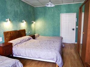 1 bedroom, free WiFi - Charming apartment in La Bourboule, for 4 people, wifi included (La Bourboule)