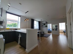 Nicht klassifiziertes Bild, 2 von 7, Schaltfläche