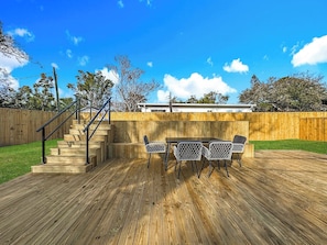 Outdoor dining - Sunny Nokomis Getaway•Private Pool•Backyard Oasis (Nokomis)