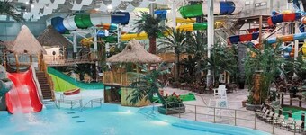 Private spa & luxury 12 people - near Quebec City