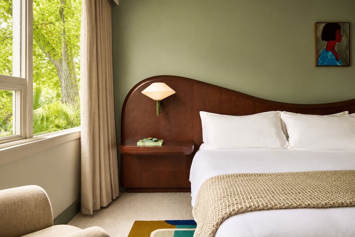 Literie de qualité supérieure, surmatelas, minibar