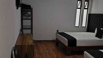 Superior Quadruple Room | WiFi (free), bed sheets
