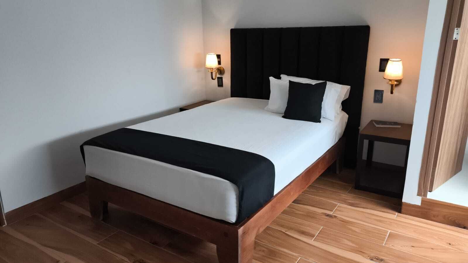 Standard Room | Free WiFi, bed sheets