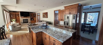 Royal Oaks Manor - Refined Comfort in Shoreview, Minnesota