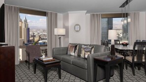 Living area - 2 bdrm on strip no resort fees (Las Vegas)