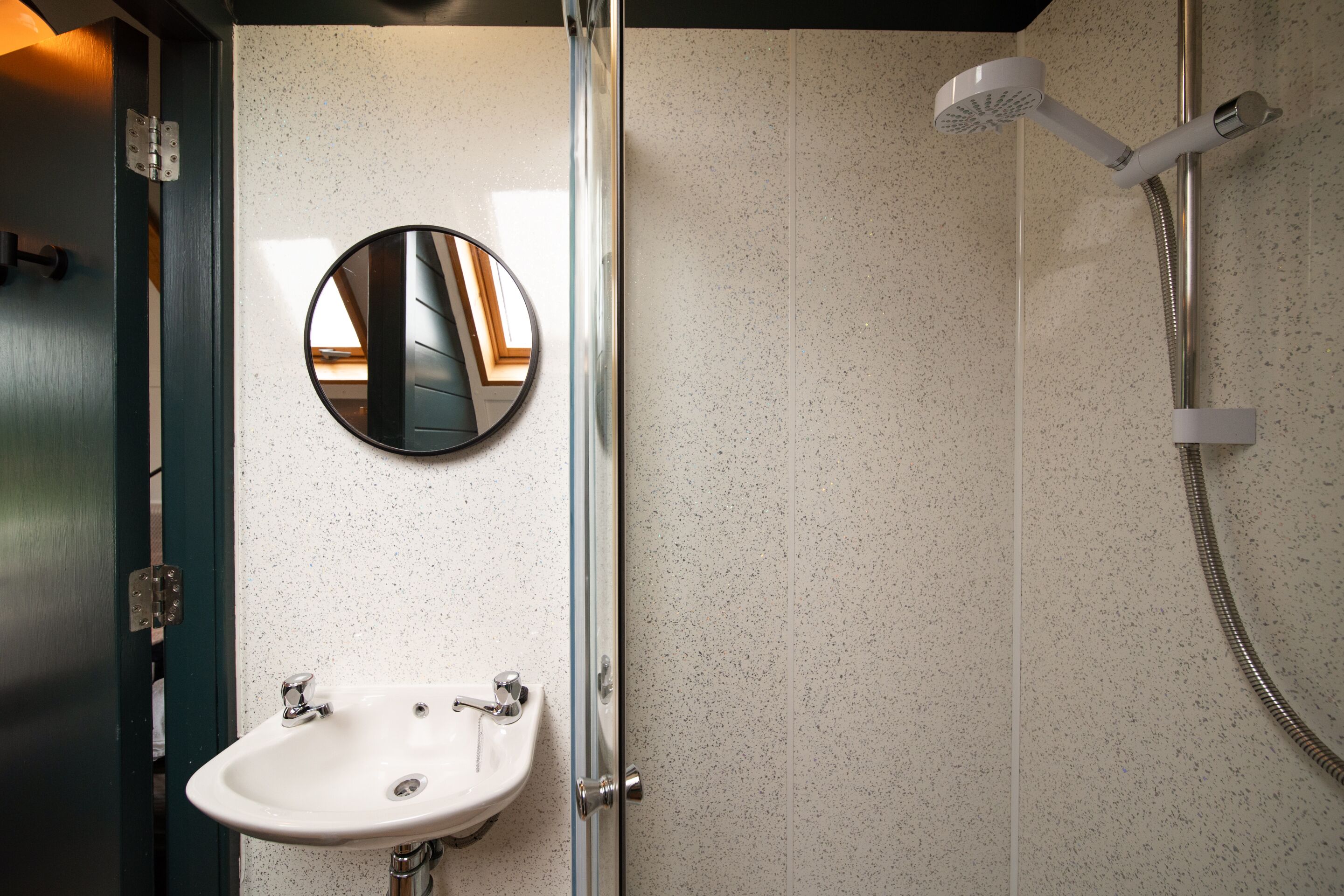 Shower, towels