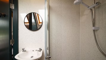 Shower, towels