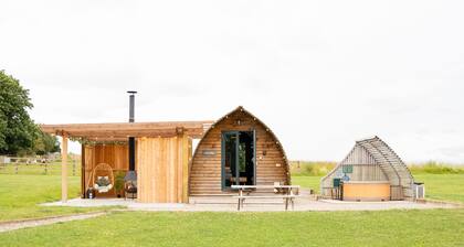 Luxury Cabin with Hot Tub and Pergola in Yorkshire