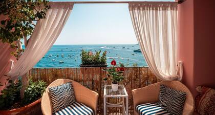 Room-charming Panoramic Suite in the Cen