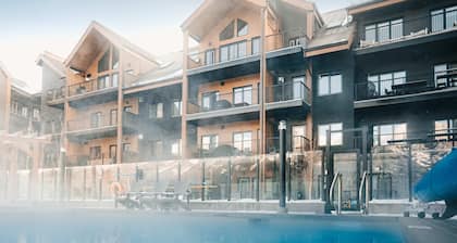 Pine Marten Hydeaway at Ascent