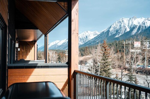 Pine Marten Hydeaway at Ascent