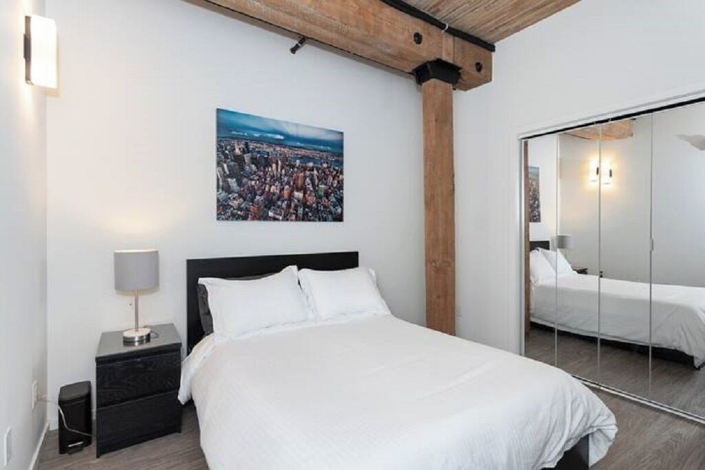 1 chambre, bureau, fer et planche à repasser, Wi-Fi gratuit