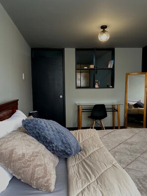 1 bedroom, desk, iron/ironing board, WiFi - Confortable Independen studio flat (Quito)