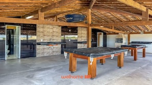 Terrace/patio - Apartamento em Arraial do Cabo com Piscina (Arraial do Cabo)