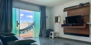 Televisión y futbolito 