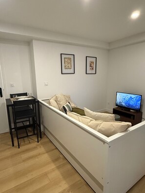 Imagen sin descripción, 5 de 10, botón