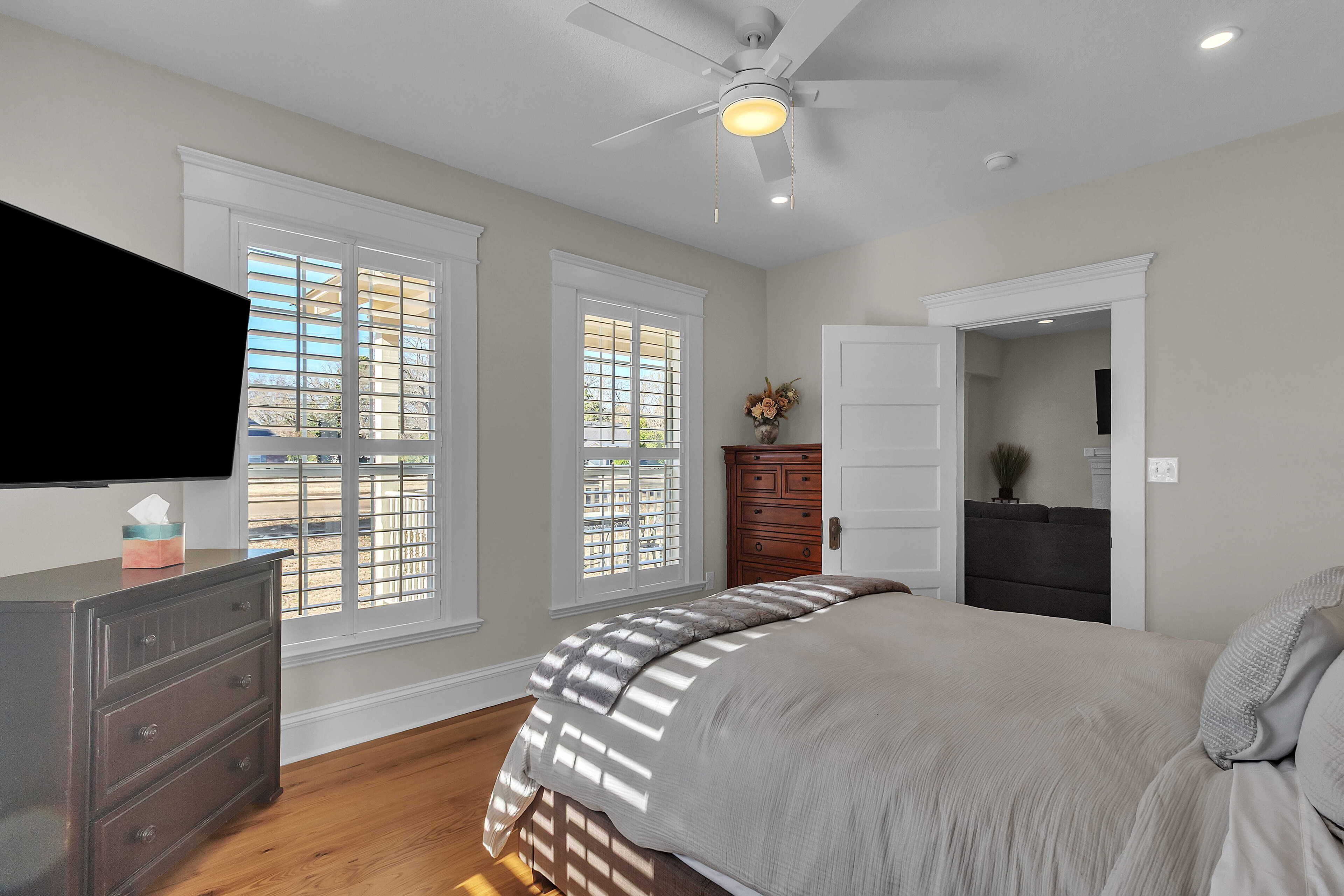 2 soverom, strykejern/-brett, wi-fi og sengetøy