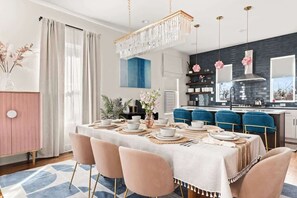Dining - New Luxury Home near Nissan Stadium |  Sleeps 12 (Nashville)