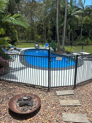 Pool - Noosa rural retreat. Private little unit 10 minutes to Hastings st (Doonan)
