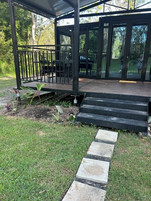 Property grounds - Noosa rural retreat. Private little unit 10 minutes to Hastings st (Doonan)
