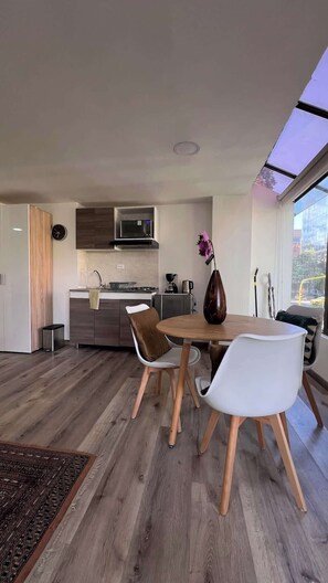Dining - NOK Modern Loft In Parque de la 93 (Bogotá)