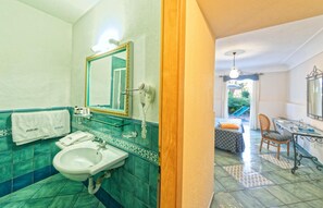 Bathroom - Terme Tritone (Forio)