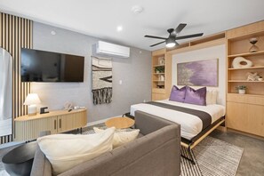 Iron/ironing board, travel crib, WiFi, bed sheets