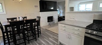 Morgan Creek Retreat 2       2 Bedroom Apt with deck, 5 miles from U of M