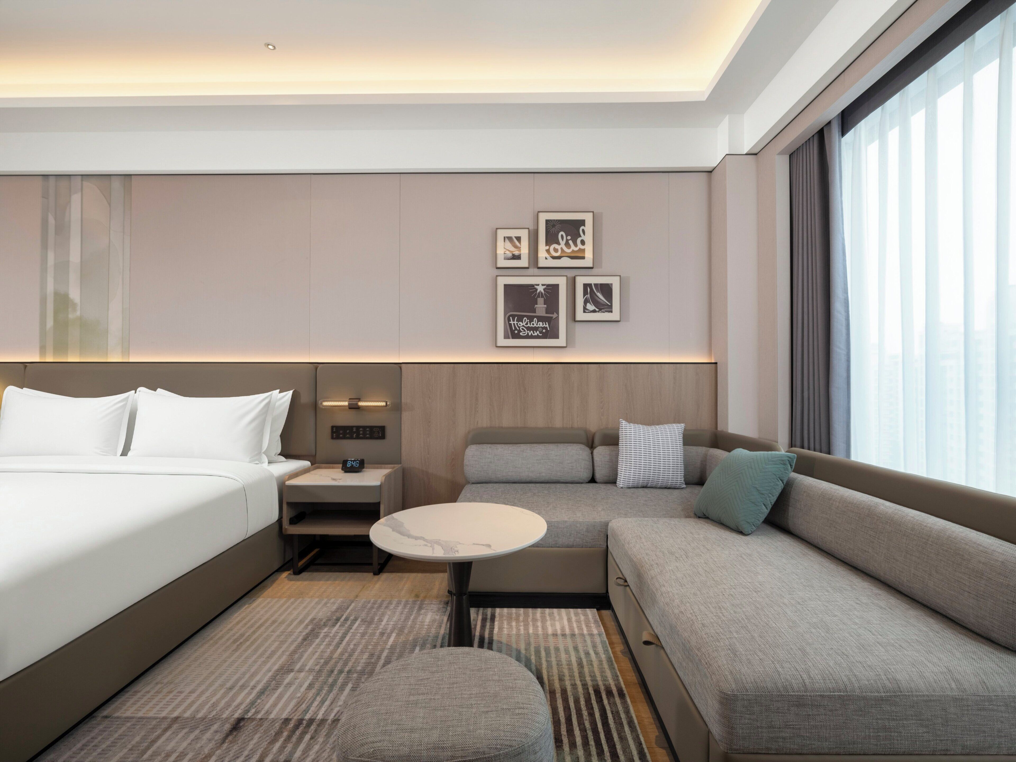 Standard Room, 1 King Bed with Sofa bed (High Floor)