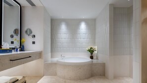Bathroom - Xiamen Sm City By Ihg (Xiamen)