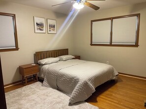 3 Schlafzimmer, Bügeleisen/Bügelbrett, WLAN, Bettwäsche