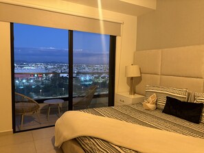 2 bedrooms, iron/ironing board, WiFi, bed sheets - Golden Glow (Mazatlán)