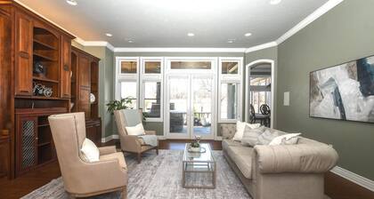 Merion Ct. Manor Family Stay at Dawn Hill / City Lake Park