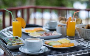 Ảnh chưa phân loại, 2 trong số 57 ảnh, nút