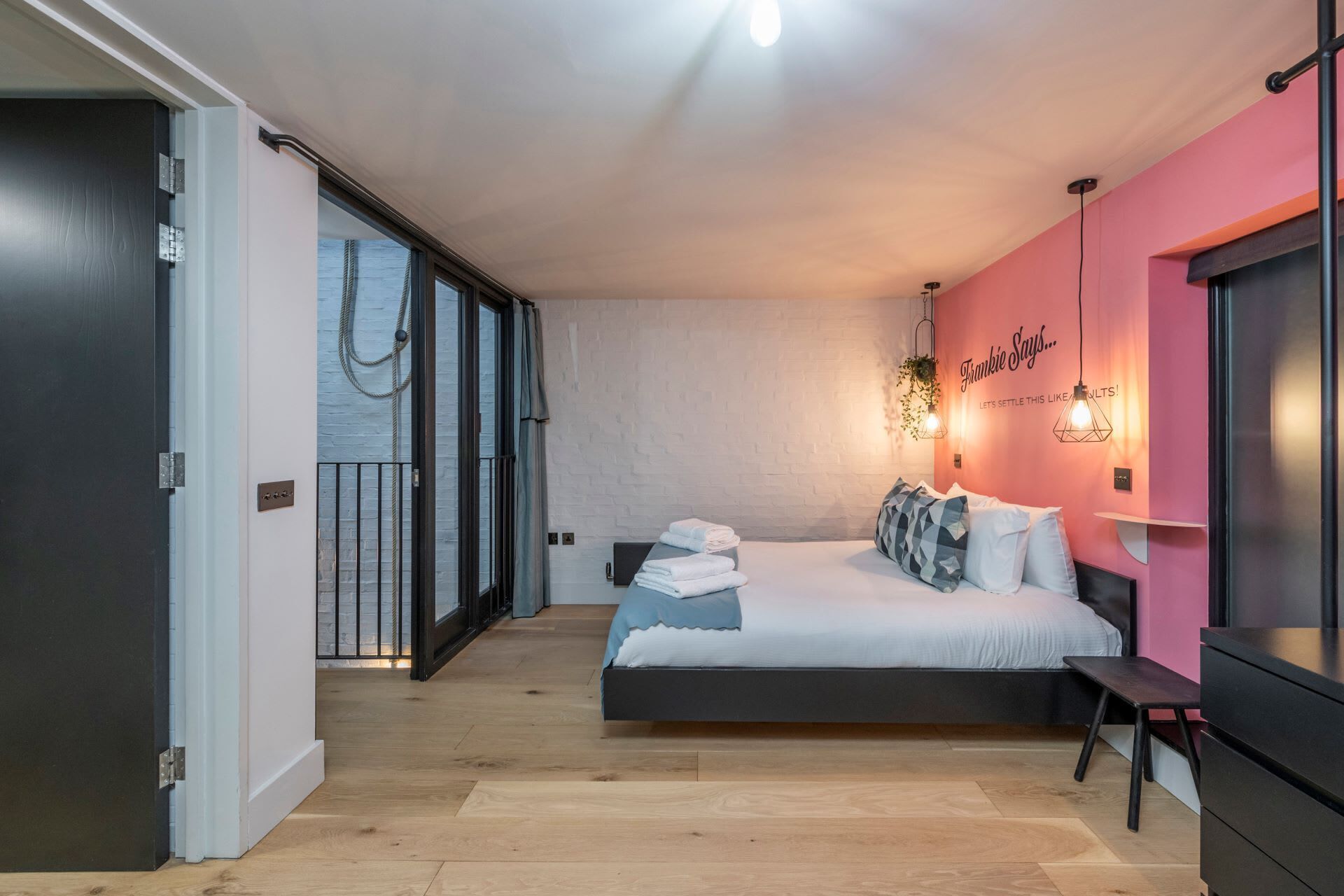 Appartement, plusieurs lits, cuisine, vue ville (Long Acre 4) | Vue de la chambre