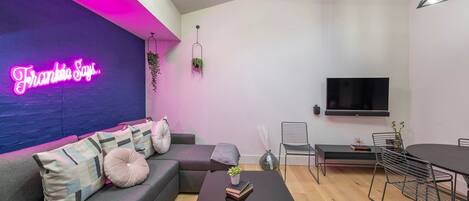 Appartement, plusieurs lits, cuisine, vue ville (Long Acre 4) | Coin séjour